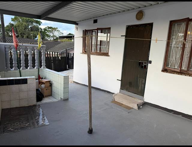 2 BEDROOM FREEHOLD FOR SALE IN BONELA